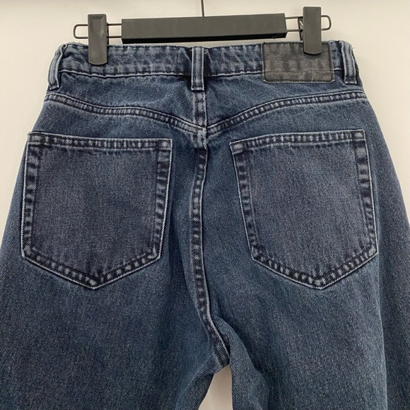 Zara Classic Mom Fit Dark Indigo High Rise Jeans Size 4 - Picture 5 of 9
